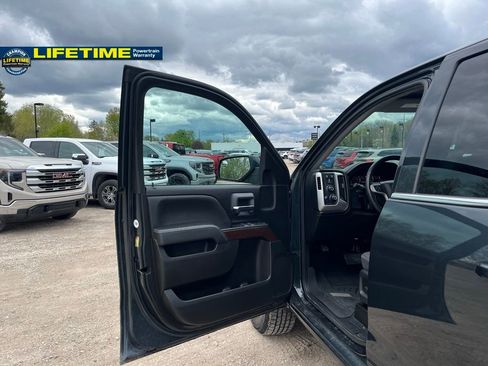 Used 2018 GMC Sierra 1500 SLE w/ SLE Value Package AWD/4WD image 14