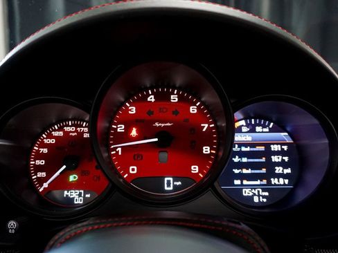 Used 2022 Porsche 718 Boxster Spyder RWD image 21