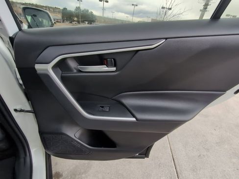 Used 2023 Toyota RAV4 XLE image 30