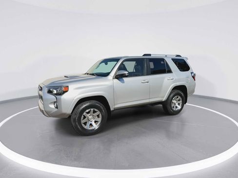 Certified 2016 Toyota 4Runner Trail Premium AWD/4WD image 4