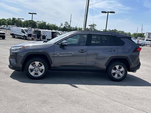 Used 2022 Toyota RAV4 XLE image 7