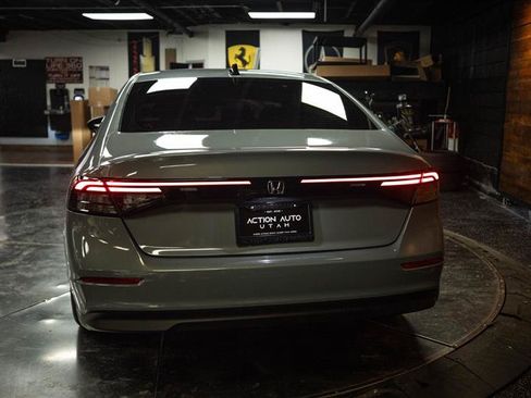 Used 2025 Honda Accord SE image 6