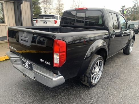 Used 2016 Nissan Frontier SV image 7