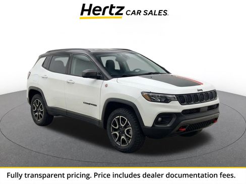 Used 2025 Jeep Compass Trailhawk AWD/4WD image 1