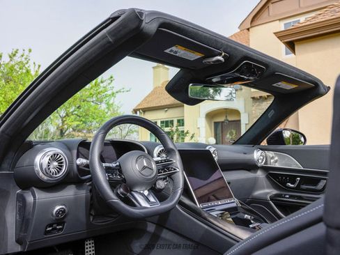 Used 2022 Mercedes-Benz SL 63 AMG 4MATIC image 53