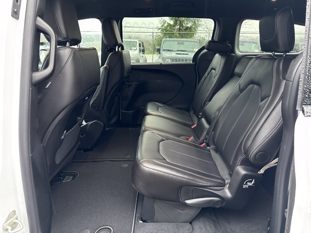 New 2026 Chrysler Pacifica Select w/ S Appearance Package FWD image 14