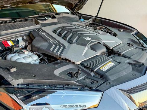 Used 2021 Lamborghini Urus image 16