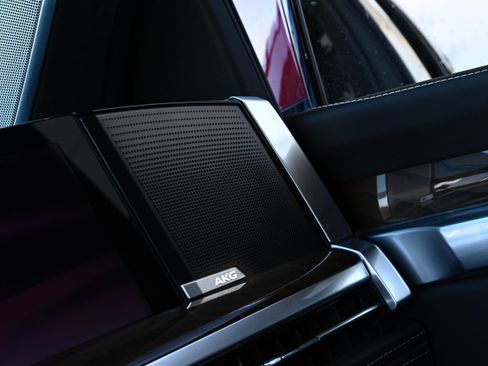 Used 2025 Cadillac Escalade Sport Platinum image 43