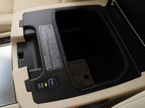 Used 2014 Lexus LX 570 4WD image 65