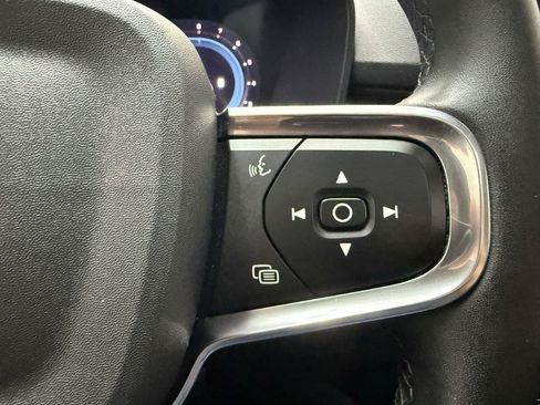 Used 2024 Volvo XC40 B5 Plus w/ Protection Package Premier AWD/4WD image 16