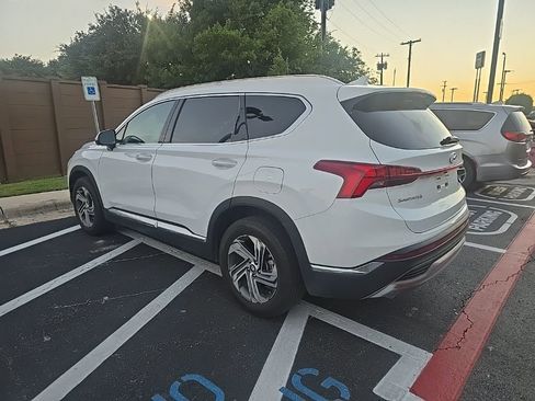 Certified 2023 Hyundai Santa Fe SEL w/ Premium Package FWD image 4