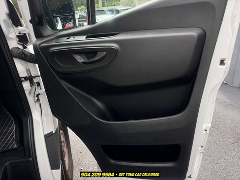 Used 2021 Mercedes-Benz Sprinter 2500 image 24