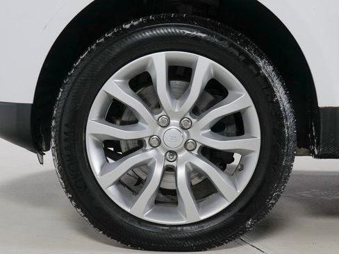 Used 2016 Land Rover Range Rover Sport HSE image 9