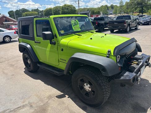 Used 2012 Jeep Wrangler Sport AWD/4WD image 7