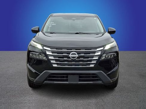 Used 2025 Nissan Rogue SV FWD image 2