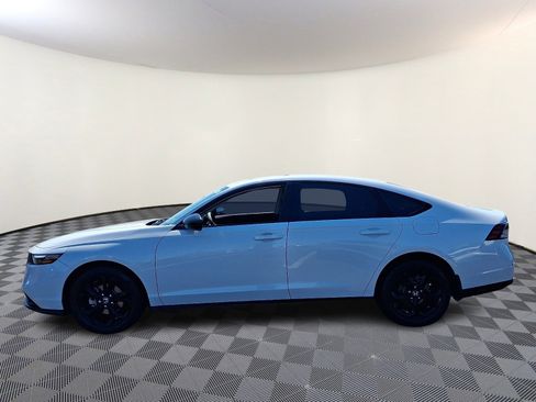 Used 2025 Honda Accord SE image 4
