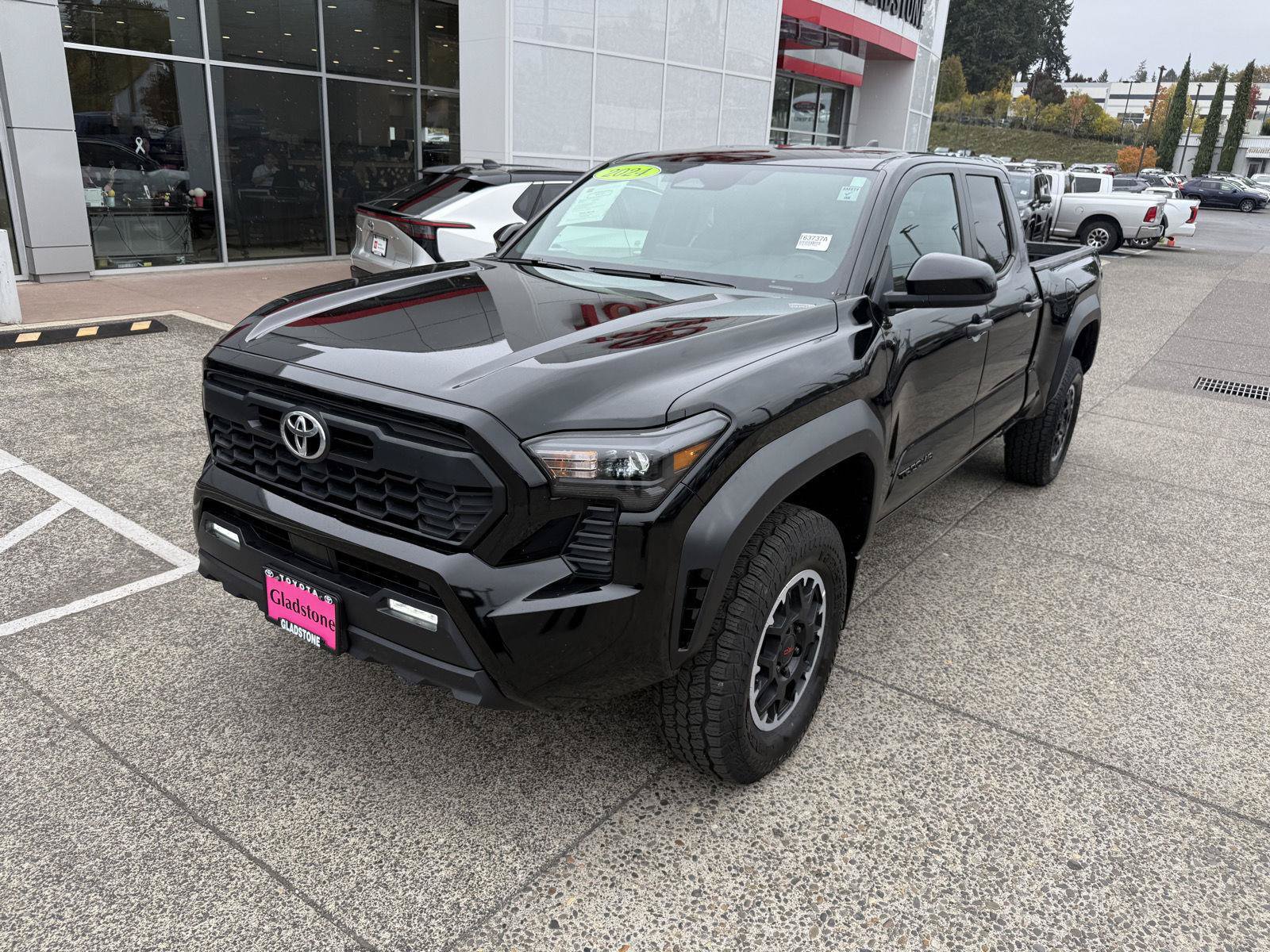 Used 2024 Toyota Tacoma TRD Off-Road AWD/4WD image 2