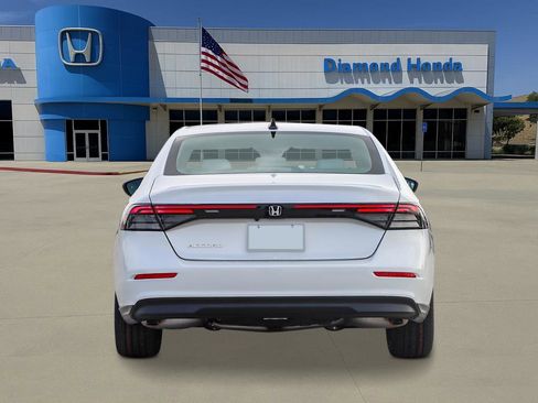 New 2026 Honda Accord SE image 3