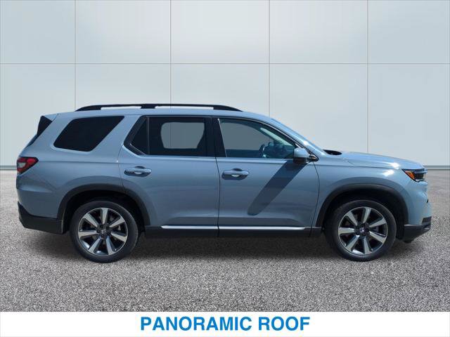 Certified 2025 Honda Pilot Touring image 6