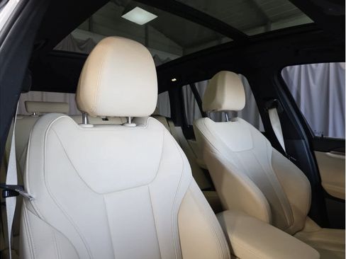 Used 2021 BMW X3 xDrive30e w/ Convenience Package image 12