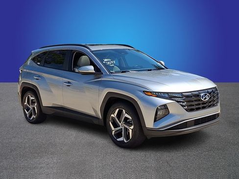 Used 2023 Hyundai Tucson SEL w/ Convenience Package FWD image 3
