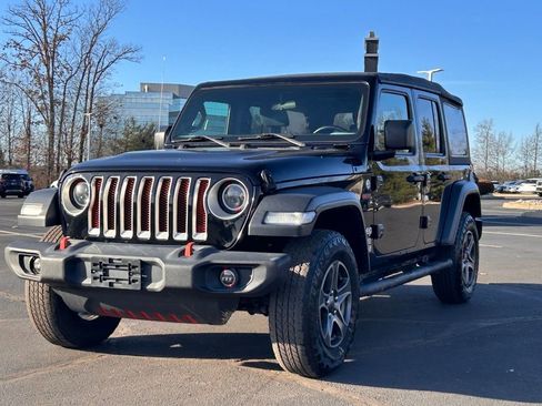 Used 2018 Jeep Wrangler Unlimited Sport S image 3