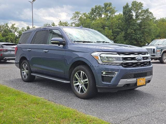 Certified 2022 Ford Expedition Limited AWD/4WD image 4