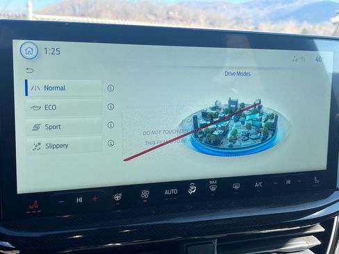 New 2026 Ford Escape ST-Line Select w/ Equipment Group 401A image 11