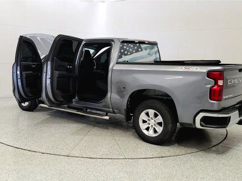 Used 2021 Chevrolet Silverado 1500 LT AWD/4WD image 11