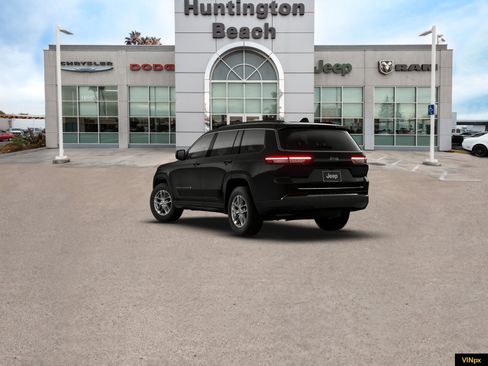 New 2026 Jeep Grand Cherokee L 2WD image 5