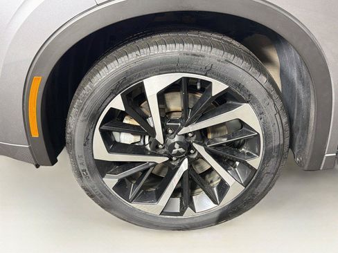 Used 2022 Mitsubishi Outlander SEL AWD/4WD image 34
