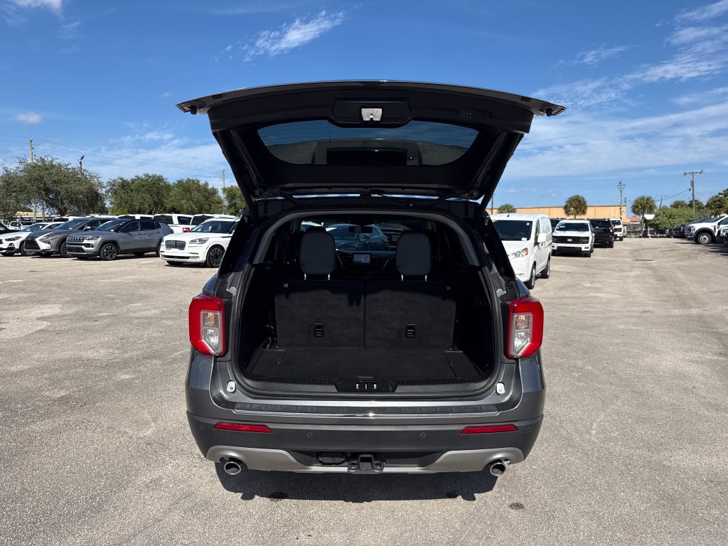 Used 2022 Ford Explorer Limited w/ Equipment Group 301A RWD image 30