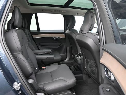 New 2026 Volvo XC90 B6 Plus image 17