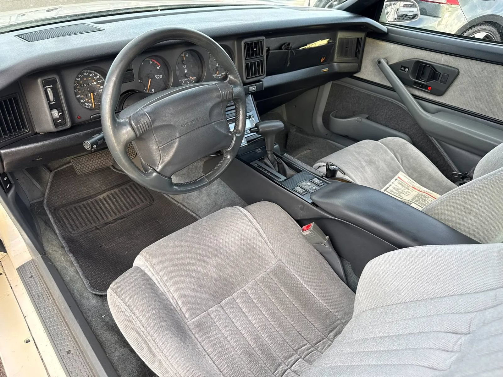 Used 1990 Pontiac Firebird Trans Am RWD image 15