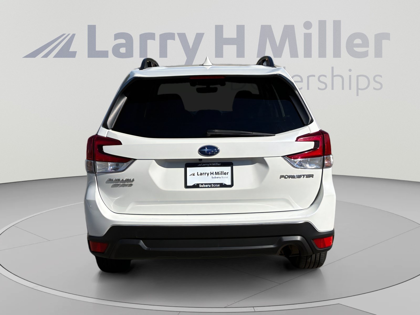 Used 2020 Subaru Forester Premium AWD/4WD image 4