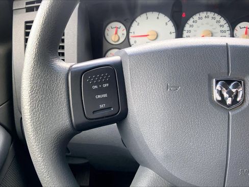 Used 2007 Dodge Ram 1500 Truck SLT image 16