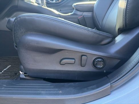 Used 2025 Subaru Outback Limited image 16