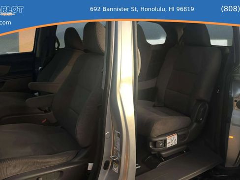 Used 2014 Honda Odyssey EX image 16