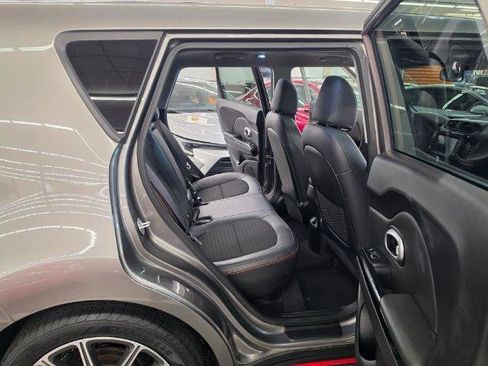 Used 2017 Kia Soul ! w/ Tech Package FWD image 34
