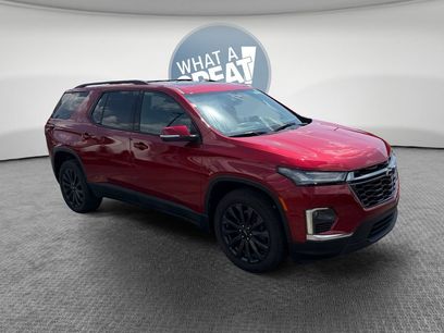 Used 2023 Chevrolet Traverse RS