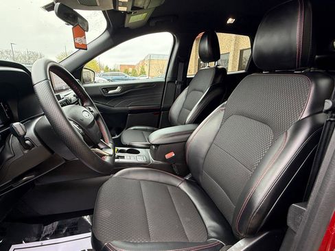 Used 2025 Ford Escape ST-Line image 10