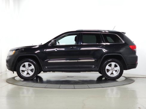 Used 2011 Jeep Grand Cherokee Laredo AWD/4WD image 3
