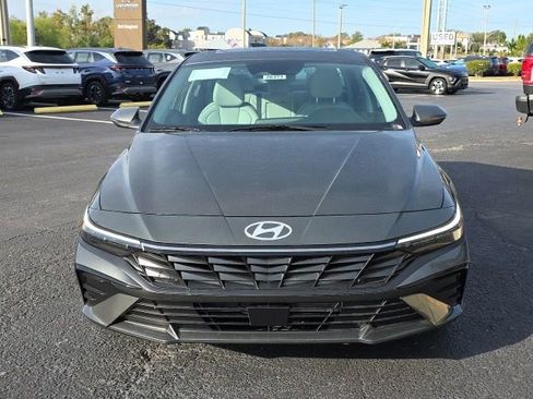 New 2026 Hyundai Elantra Limited w/ Cargo Package FWD image 19
