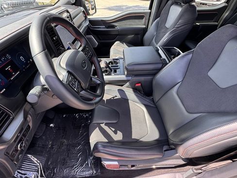 Used 2025 Ford F150 Raptor AWD/4WD image 17