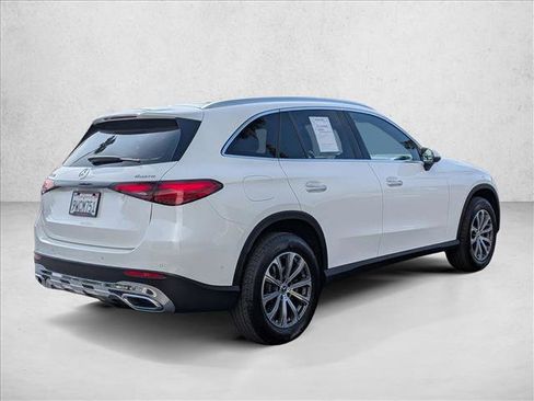 Used 2026 Mercedes-Benz GLC 300 4MATIC image 5