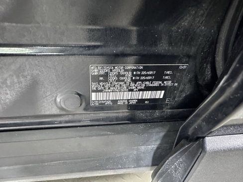 Certified 2022 Toyota RAV4 XLE image 34