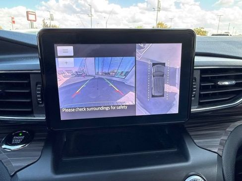 Used 2020 Ford Explorer Limited w/ Class III Trailer Tow Package AWD/4WD image 18