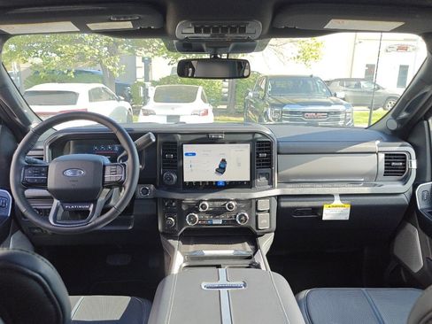 Used 2025 Ford F350 Platinum w/ Tremor Off-Road Package image 22