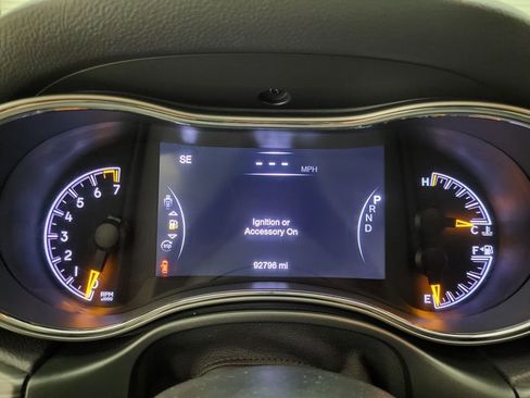 Used 2020 Jeep Grand Cherokee Laredo w/ Quick Order Package 2BN North image 29