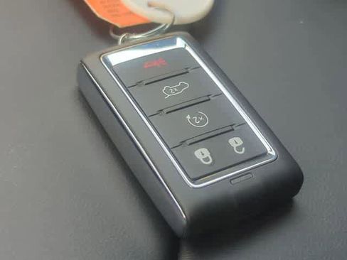 New 2026 Jeep Grand Cherokee Limited w/ Limited Altitude Package image 32